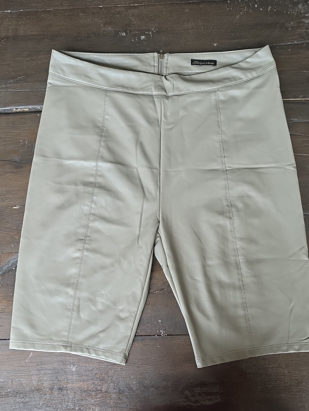 (L) Shinestar Faux Leather Biker Shorts Beige Bikercore Vegan Classic Clun Slick